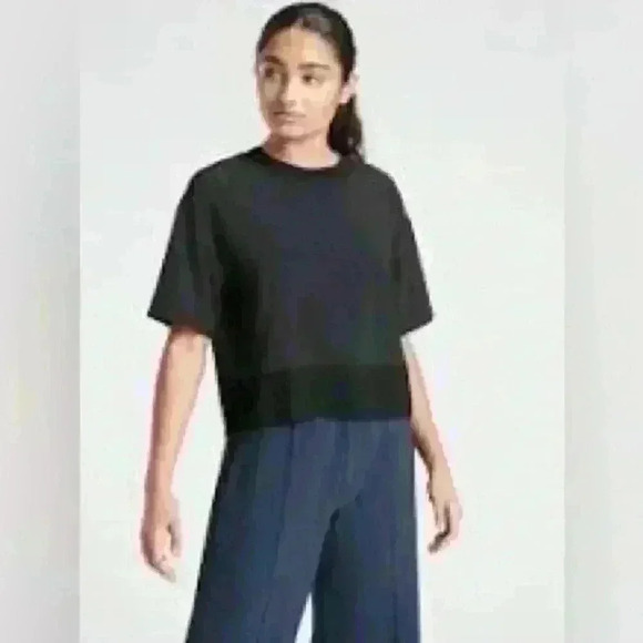 Athleta Zephyr Crop Tee - Picture 1 of 6